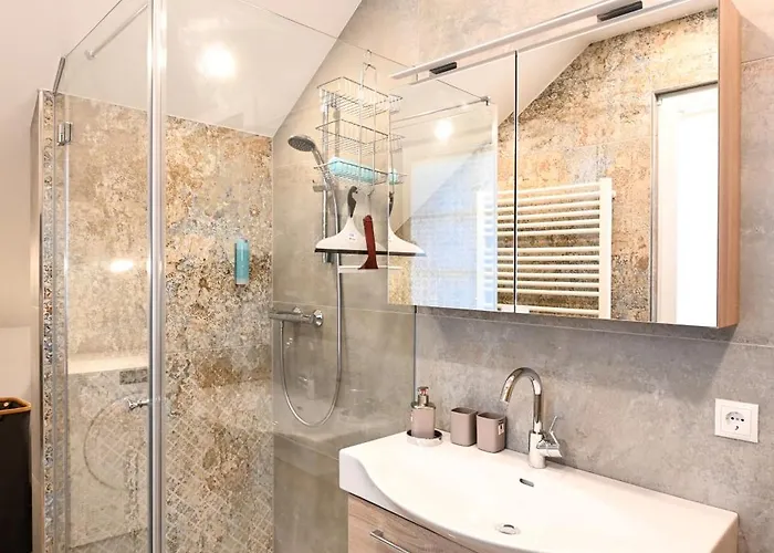 صن شاليه سخلادميخ